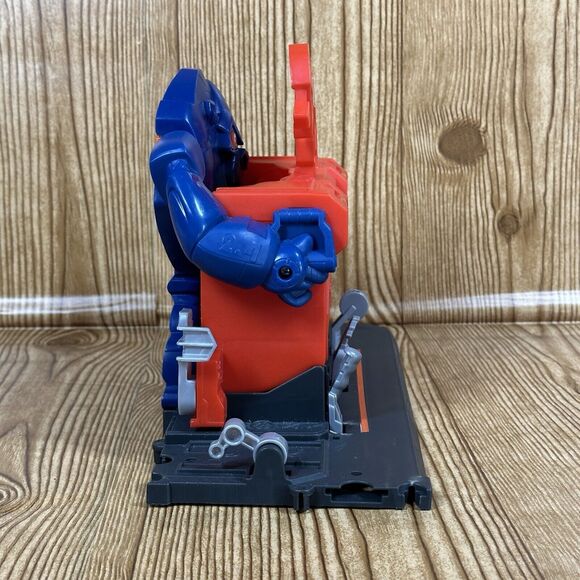 Hot‎ Wheels Gorilla Rage Attack Garage Vehicle Playset Toy - Picture 5 of 10